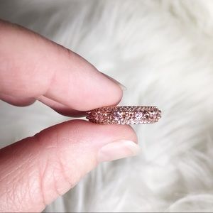 Rose band white and pink topaz ring rose gold 7